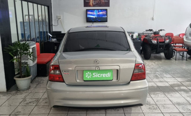 GM - Chevrolet Vectra GLS/Expres.2.2/ 2.0 e 2.0 CD 8V 2004 Gasolina-8