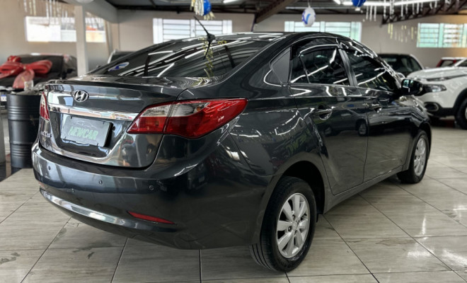 HB20S C.Plus/C.Style1.0 Mec. 4P 2014 Flex-2