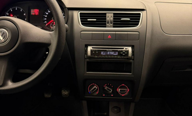VW - VolksWagen Fox 1.6 Mi Total Flex 8V 5p 2012 Flex-4