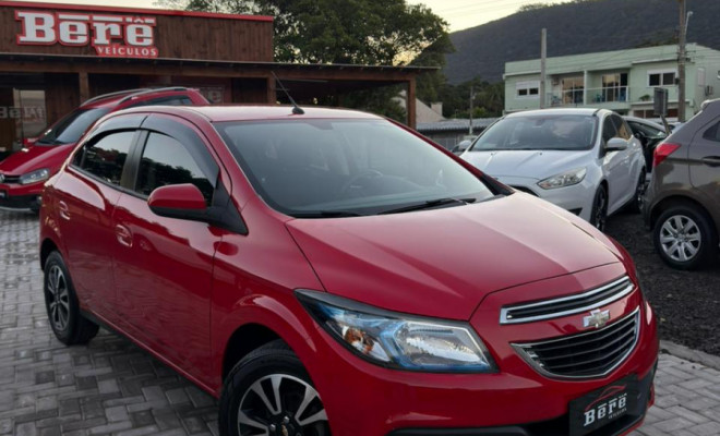 GM - Chevrolet ONIX HATCH LTZ 1.4 8V FlexPower 5p Mec. 2014 Flex-1