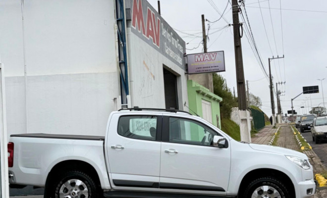 GM - Chevrolet S10 Pick-Up LTZ 2.8 TDI 4x2 CD Dies. Mec 2013 Flex-2