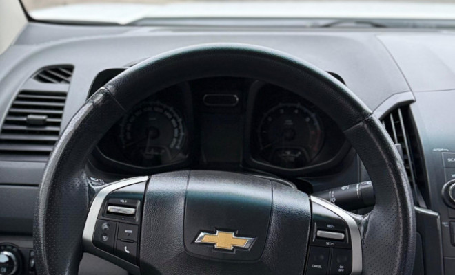 GM - Chevrolet S10 Pick-Up LTZ 2.8 TDI 4x2 CD Dies. Mec 2013 Flex-6