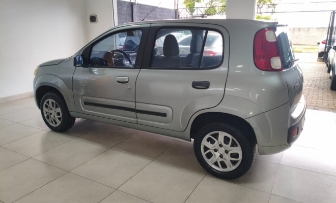 Fiat UNO VIVACE/RUA 1.0 EVO Fire Flex 8V 5p 2011 Flex-4