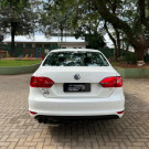 VW - VolksWagen JETTA Comfortline 2.0 T.Flex 8V 4p Tipt. 2013 Flex-10