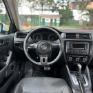 VW - VolksWagen JETTA Comfortline 2.0 T.Flex 8V 4p Tipt. 2013 Flex-4