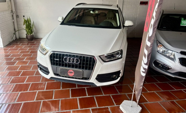 Audi Q3 2.0 TFSI Quat. 170/180cv S-tronic 5p 2014 Gasolina-1
