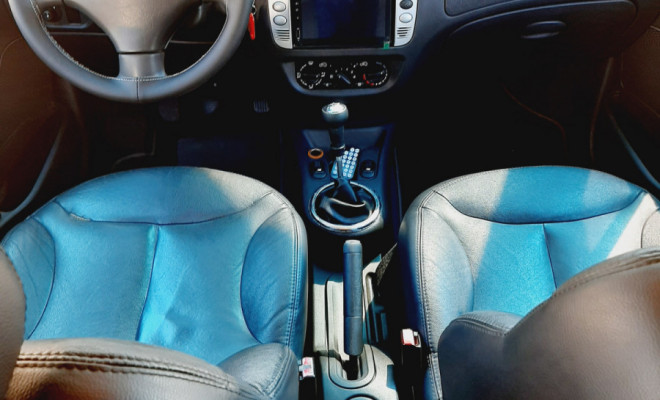 Citroën C3 GLX 1.4/ GLX Sonora 1.4 Flex 8V 5p 2012 Flex-7