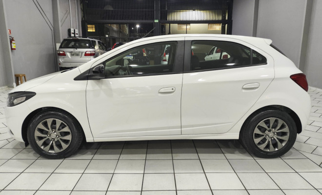 GM - Chevrolet JOY Hatch 1.0 8V 5p Mec. 2021 Flex-4