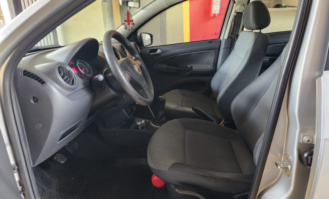 VW - VolksWagen Gol City (Trend) 1.6 Mi T.Flex 8V 4p 2013 Flex-5