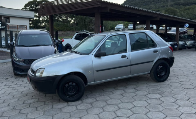 Ford Fiesta GL 1.0 5p 2001 Gasolina-1