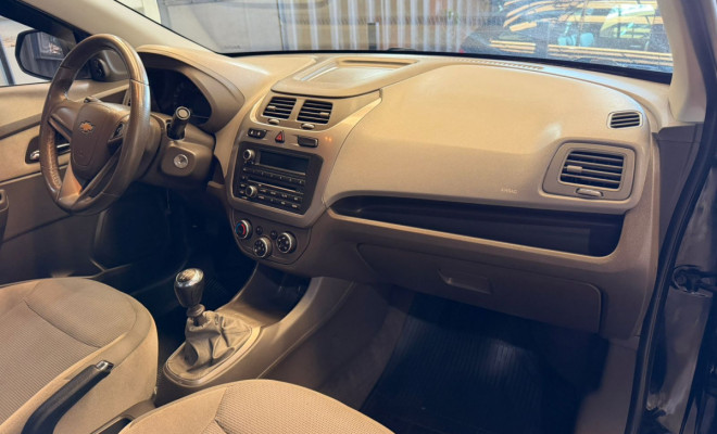GM - Chevrolet COBALT LTZ 1.8 8V Econo.Flex 4p Mec. 2013 Flex-9