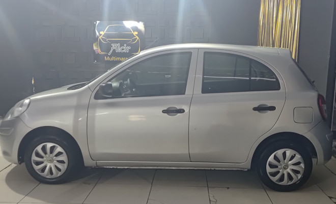 Nissan MARCH 1.0 16V Flex Fuel 5p 2013 Flex-3