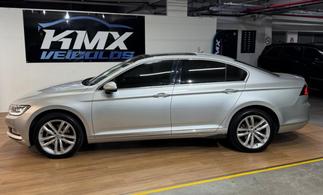 VW - VolksWagen Passat Highline 2.0 TSI 220cv Tip. 2019 Gasolina-3