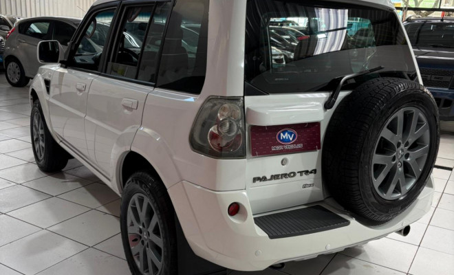 Mitsubishi Pajero TR4 2.0 Flex 16V 4X2 Aut. 2014 Flex-11