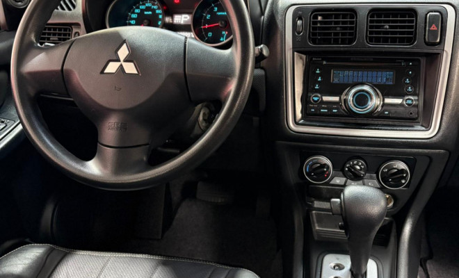 Mitsubishi Pajero TR4 2.0 Flex 16V 4X2 Aut. 2014 Flex-2