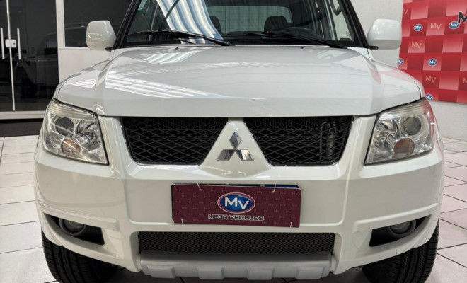 Mitsubishi Pajero TR4 2.0 Flex 16V 4X2 Aut. 2014 Flex-12