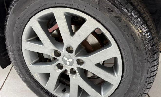 Mitsubishi Pajero TR4 2.0 Flex 16V 4X2 Aut. 2014 Flex-14