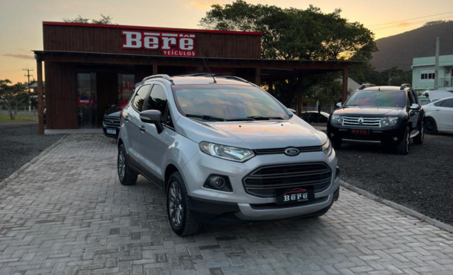 Ford EcoSport FREESTYLE 1.6 16V Flex 5p 2014 Flex