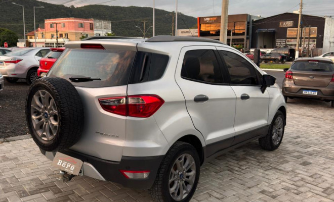 Ford EcoSport FREESTYLE 1.6 16V Flex 5p 2014 Flex-2