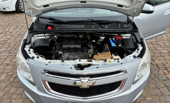 GM - Chevrolet COBALT LT 1.8 8V Econo.Flex 4p Mec. 2013 Flex-8