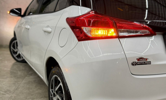 Toyota YARIS XL 1.5 Flex 16V 5p Aut. 2023 Flex-12