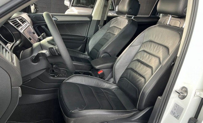 VW - VolksWagen TIGUAN Allspac Comf 250 TSI 1.4 Flex 2019 Flex-9