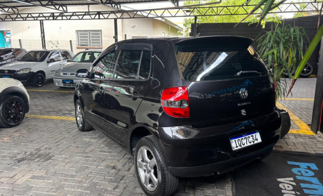 VW - VolksWagen Fox City 1.0 Mi/ 1.0Mi Total Flex 8V 5p 2010 Flex-2