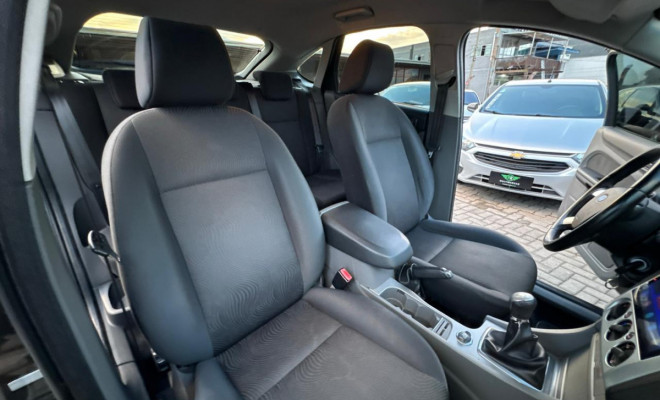 Ford Focus 1.6 S/SE/SE Plus Flex 8V/16V  5p 2013 Flex-7