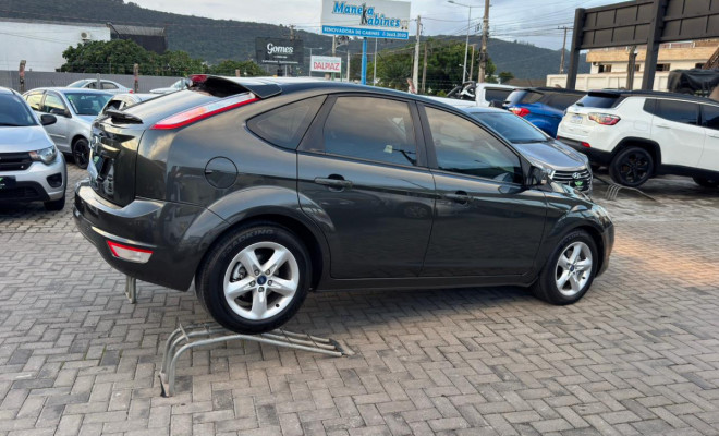 Ford Focus 1.6 S/SE/SE Plus Flex 8V/16V  5p 2013 Flex-19