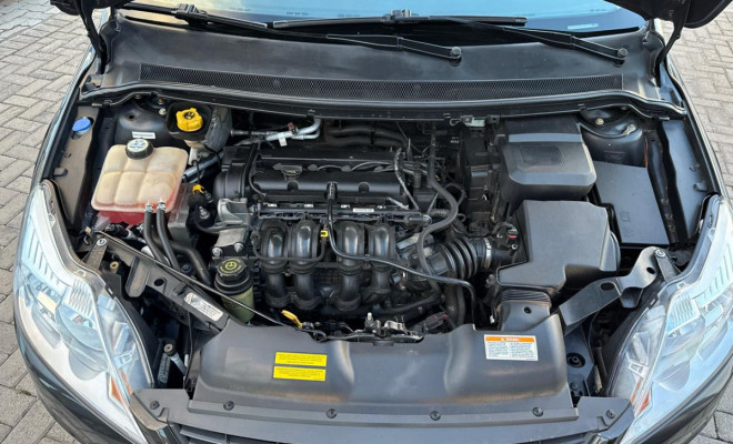 Ford Focus 1.6 S/SE/SE Plus Flex 8V/16V  5p 2013 Flex-12