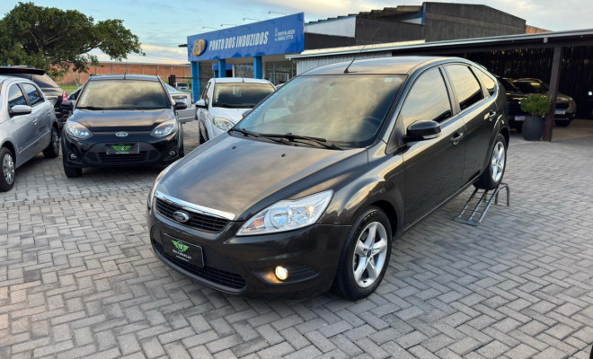 Ford Focus 1.6 S/SE/SE Plus Flex 8V/16V  5p 2013 Flex-0
