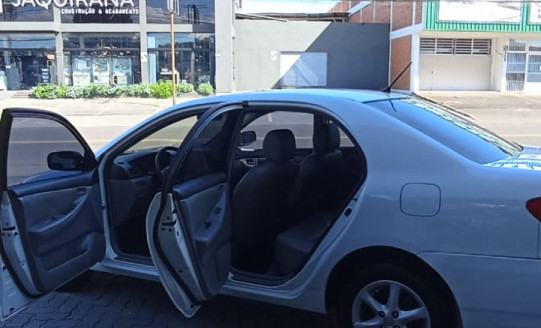 Toyota Corolla XLi 1.6 16V 110cv Aut. 2003 Gasolina-3