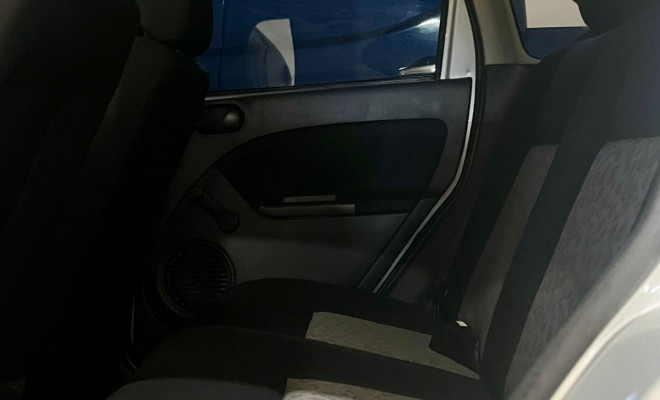 Ford Fiesta Sed. 1.6 8V Flex 4p 2011 Flex-8