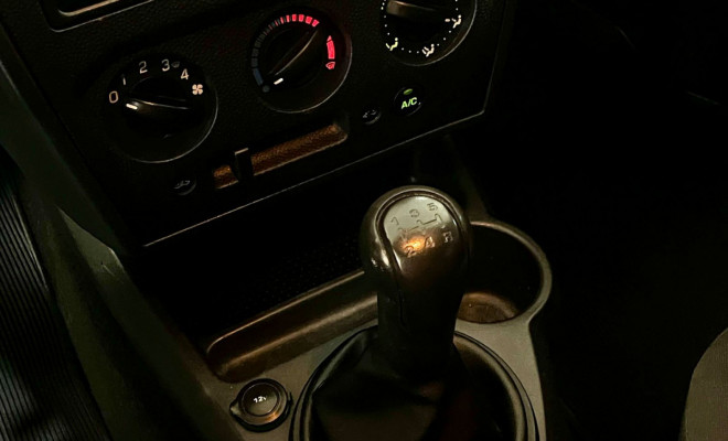 Ford Fiesta Sed. 1.6 8V Flex 4p 2011 Flex-7