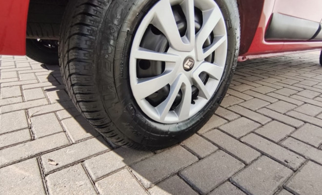 Renault SANDERO Expression Hi-Flex 1.0 16V 5p 2011 Flex-3