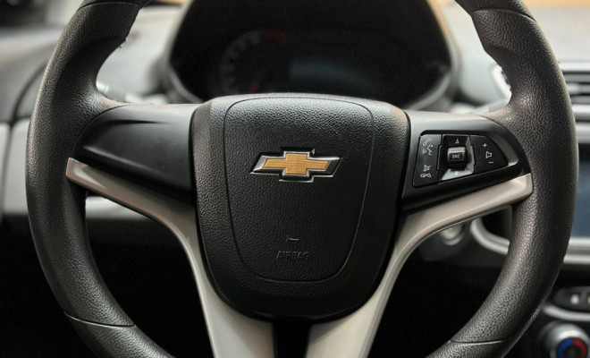 GM - Chevrolet ONIX HATCH LT 1.4 8V FlexPower 5p Mec. 2019 Flex-5