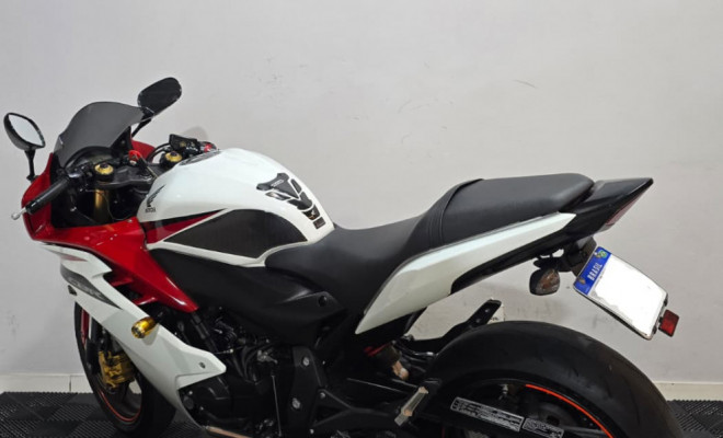 HONDA CBR 600 F 2013 Gasolina-3