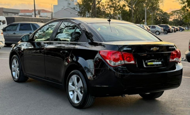 GM - Chevrolet CRUZE LT 1.8 16V FlexPower 4p Mec. 2014 Flex-2