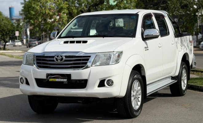Toyota Hilux CD SRV D4-D 4x4 3.0 TDI Diesel Aut 2014 Diesel-0