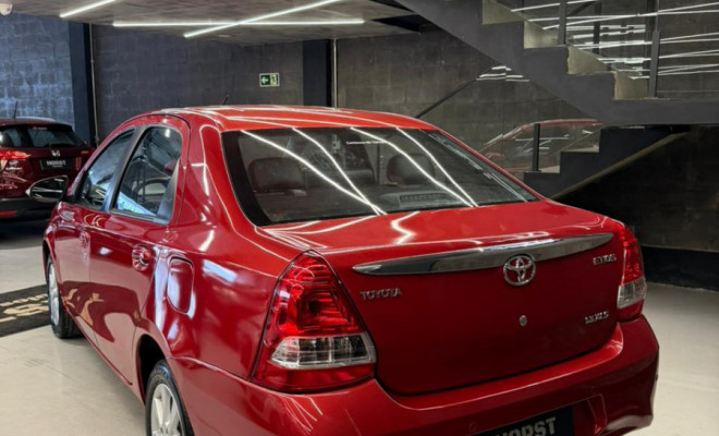 Toyota ETIOS XLS Sedan 1.5 Flex 16V 4p Mec. 2017 Flex-11
