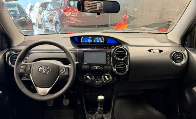 Toyota ETIOS XLS Sedan 1.5 Flex 16V 4p Mec. 2017 Flex-0