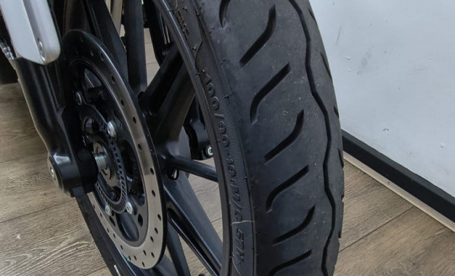 Royal Enfield Super Meteor 650 Celestial  2026 Gasolina-13