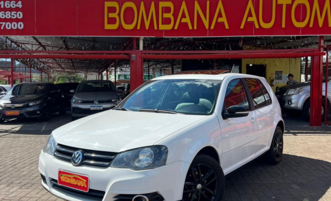 VW - VolksWagen Golf Sportline 1.6 Mi Total Flex 8V 4p 2013 Flex