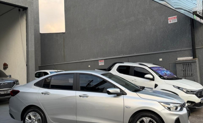 GM - Chevrolet ONIX SEDAN Plus LTZ 1.0 12V TB Flex Aut. 2023 Flex-1