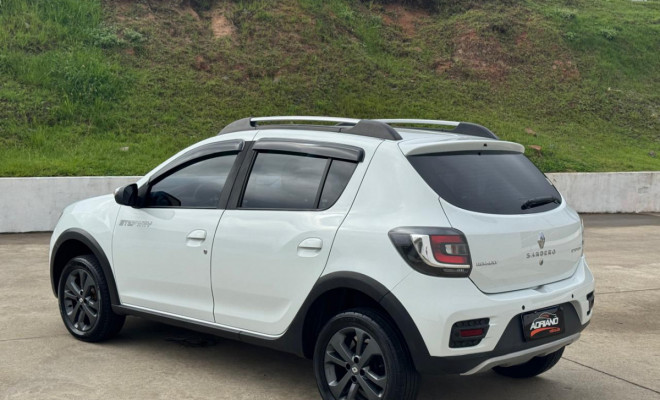 SANDERO STEPWAY EASYR 1.6 2017 | ESTILO, CONFORTO E UM DOS MELHORES CUSTO-BENEFÍCIOS ENTRE OS COMPACTOS!-11