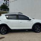 SANDERO STEPWAY EASYR 1.6 2017 | ESTILO, CONFORTO E UM DOS MELHORES CUSTO-BENEFÍCIOS ENTRE OS COMPACTOS!-15
