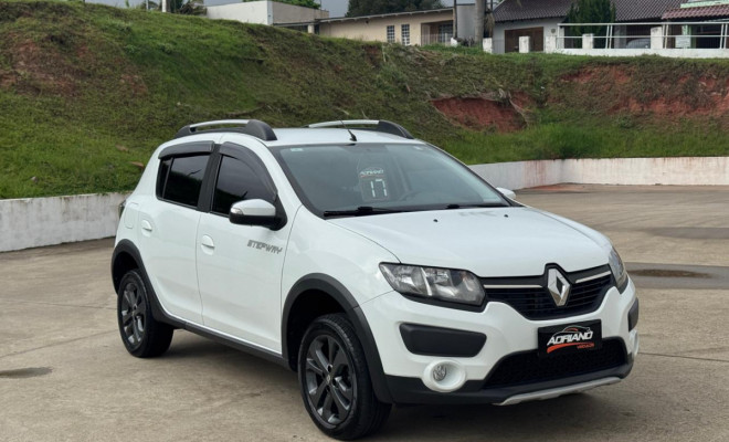 SANDERO STEPWAY EASYR 1.6 2017 | ESTILO, CONFORTO E UM DOS MELHORES CUSTO-BENEFÍCIOS ENTRE OS COMPACTOS!-14