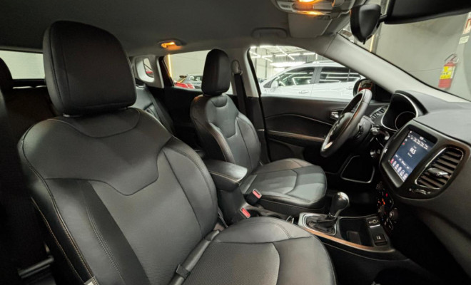 Jeep COMPASS LONGITUDE 2.0 4x4 Dies. 16V Aut. 2018 Flex-7