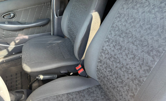 Fiat Palio ELX 1.0 Fire/30 Anos F. Flex 8V 4p 2010 Flex-7