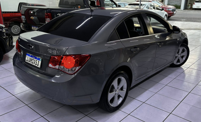 GM - Chevrolet CRUZE LT 1.8 FlexPower 2013-3